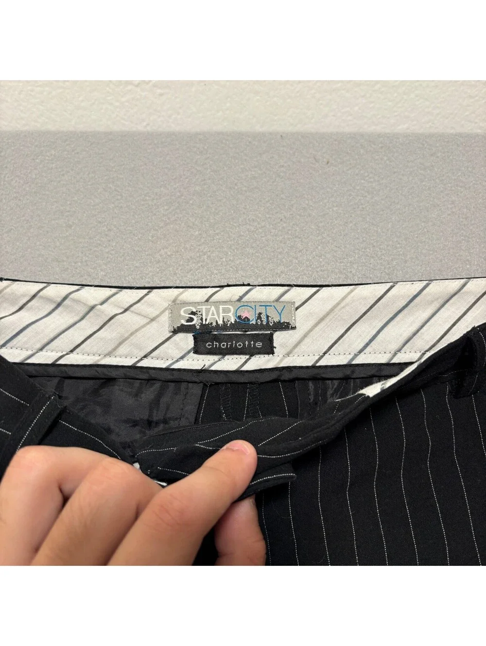 VTG Y2K Star City Pinstripe Flare Pants Women's 30x31 Black Office Siren Goth